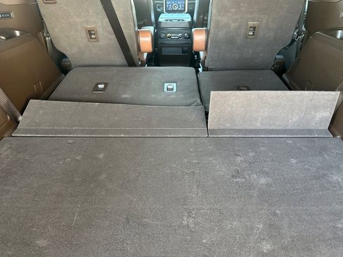 Used 2024 Ford Expedition Max King Ranch RWD image 16