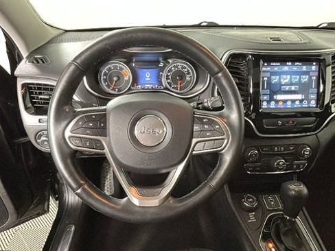 Used 2020 Jeep Cherokee Limited AWD/4WD image 15
