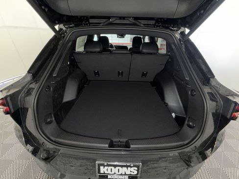 New 2026 Chevrolet Equinox EV LT image 25