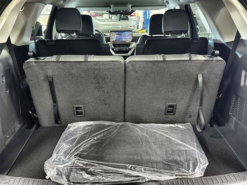 New 2026 Ford Explorer Active image 29