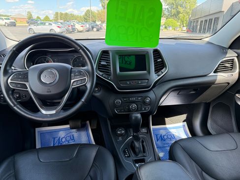 Used 2020 Jeep Cherokee Latitude Lux w/ Comfort/Convenience Group AWD/4WD image 6