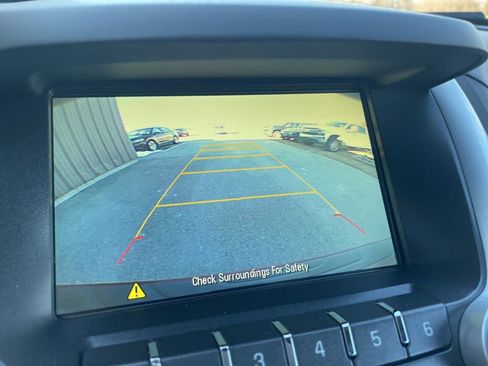 Used 2016 Chevrolet Equinox LTZ w/ Enhanced Convenience Package image 22