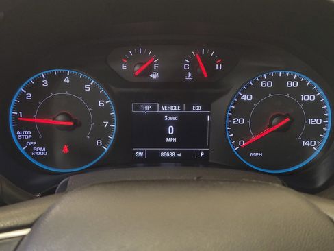 Used 2019 Chevrolet Equinox LS w/ LS Convenience Package FWD image 23