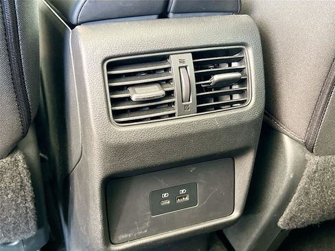 Used 2021 Nissan Rogue SV image 27