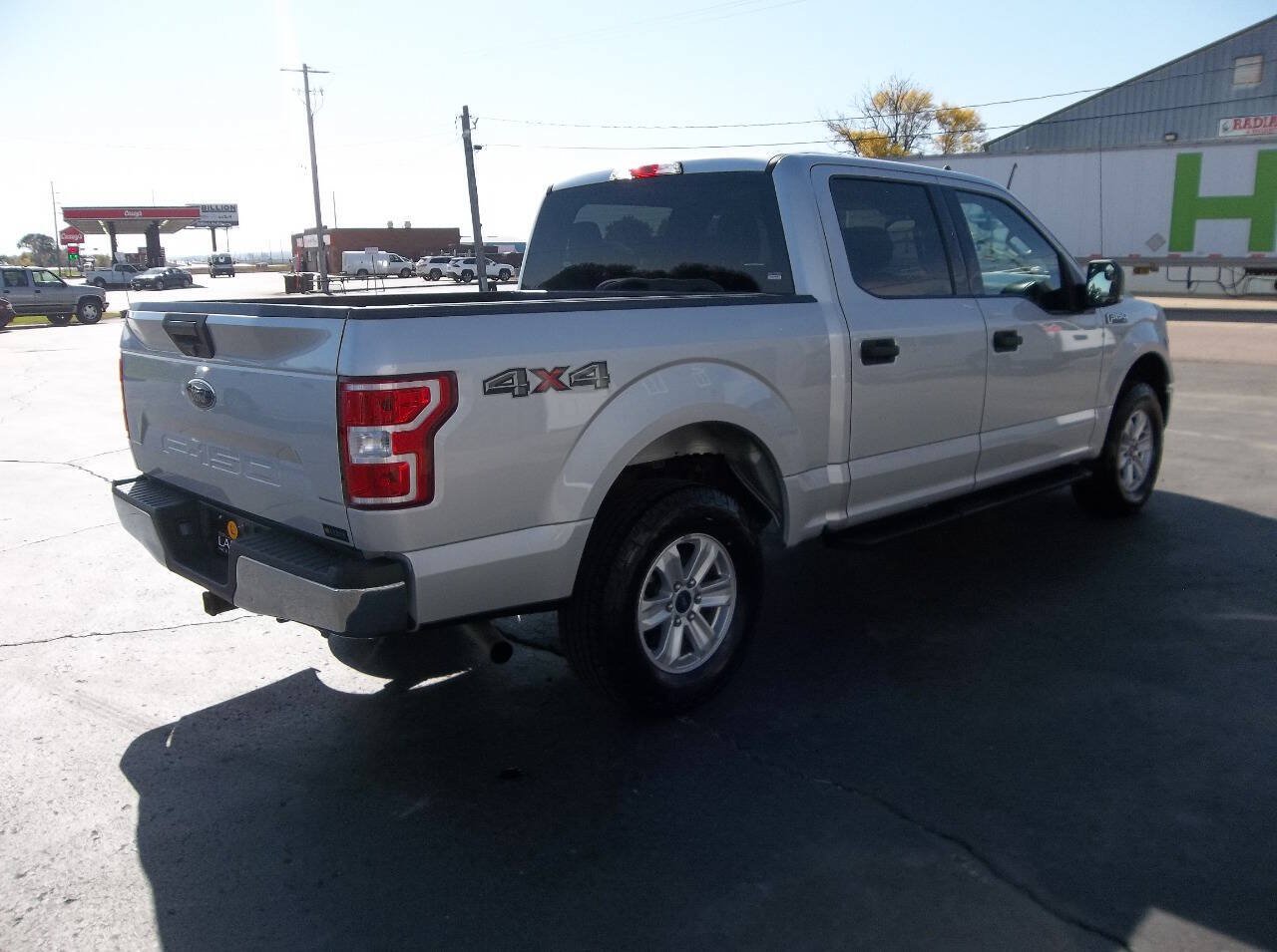 Used 2019 Ford F150 XLT w/ Equipment Group 301A Mid AWD/4WD image 4