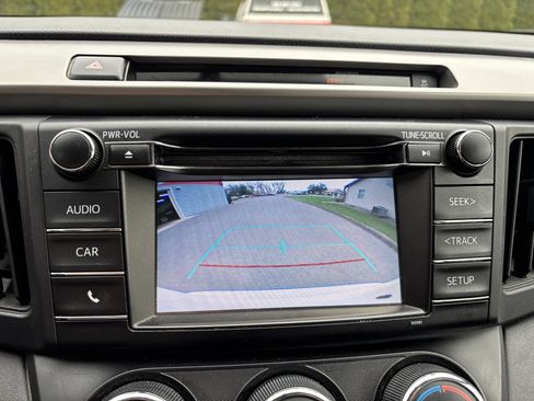 Used 2016 Toyota RAV4 LE image 27