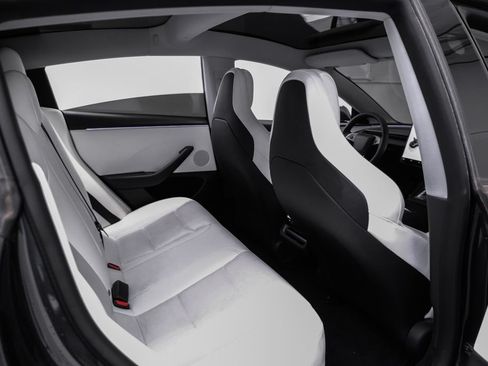Used 2025 Tesla Model 3 Performance AWD/4WD image 33
