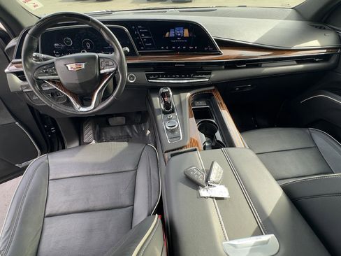 Certified 2023 Cadillac Escalade Premium Luxury w/ LPO, Radiant Package image 10