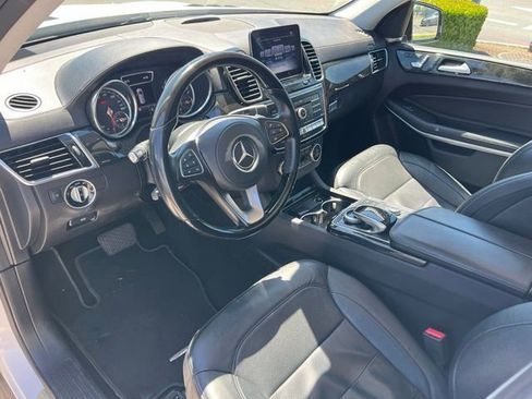Used 2018 Mercedes-Benz GLS 550 4MATIC image 12