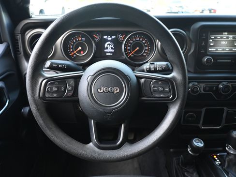 Used 2019 Jeep Wrangler Unlimited Sport image 23