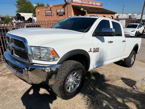 Used 2018 RAM 2500 Tradesman w/ Chrome Appearance Group AWD/4WD image 3
