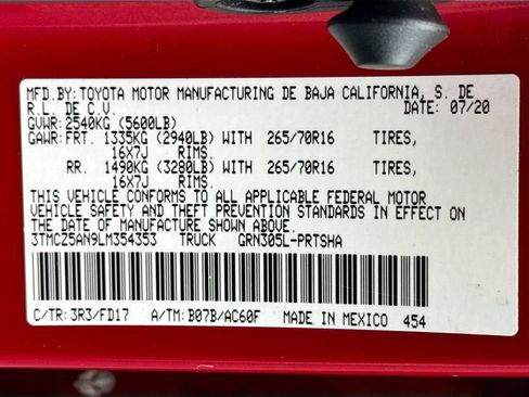 Used 2020 Toyota Tacoma TRD Off-Road image 28