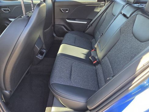 New 2025 Kia K4 GT-Line image 8