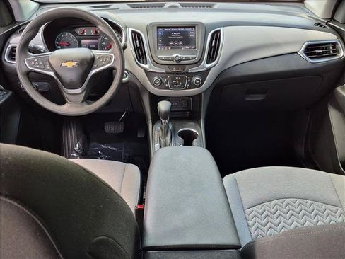 Used 2022 Chevrolet Equinox LS FWD image 17