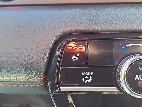 Certified 2025 Honda Pilot Sport image 17