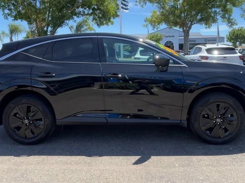Used 2025 Nissan Murano SV FWD image 8