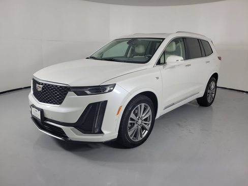 Certified 2023 Cadillac XT6 Premium Luxury w/ Technology Package AWD/4WD image 2