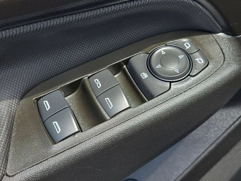Certified 2024 Chevrolet Equinox RS FWD image 31
