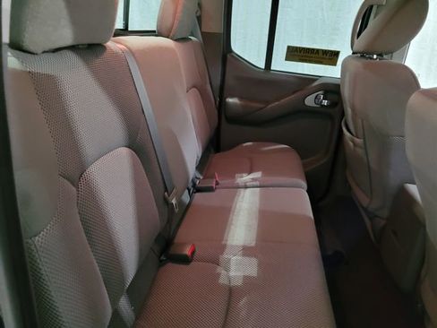 Used 2019 Nissan Frontier SV image 51