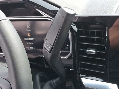 New 2026 GMC Sierra 1500 Elevation image 12