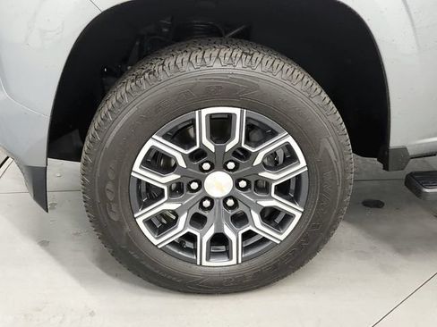 Used 2023 Chevrolet Colorado LT w/ LT Convenience Package RWD image 17