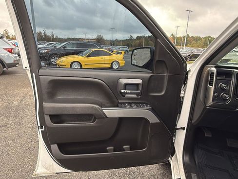 Used 2018 Chevrolet Silverado 1500 LT w/ Redline Edition image 23