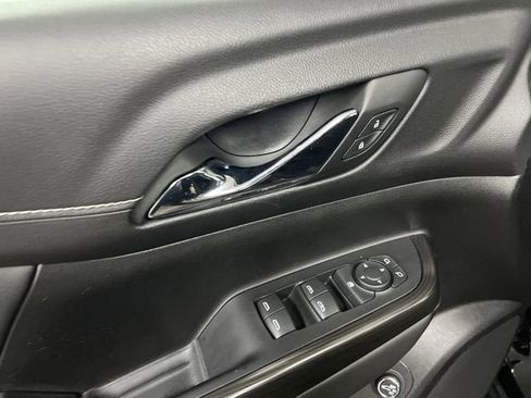 Certified 2023 GMC Acadia SLT AWD/4WD image 24