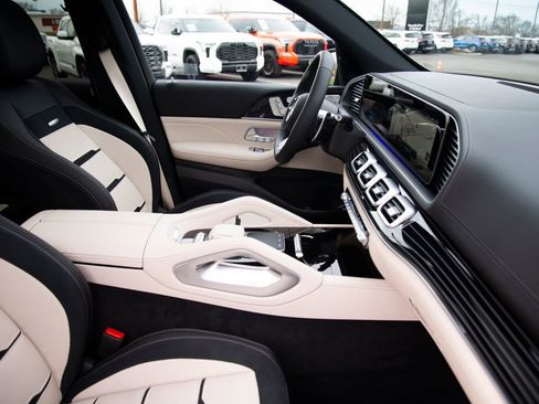 New 2026 Mercedes-Benz GLE 53 AMG 4MATIC image 11