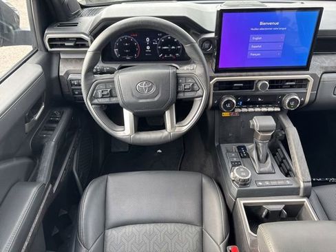 Used 2024 Toyota Tacoma Limited w/ Limited Package (LT) AWD/4WD image 5