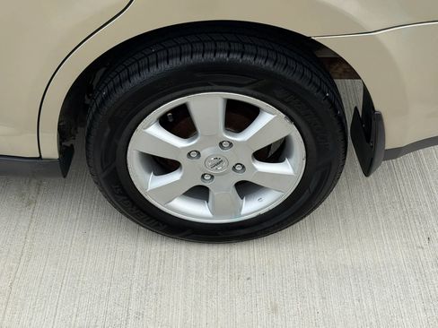 Used 2009 Nissan Versa Sedan w/ Convenience Pkg FWD image 37