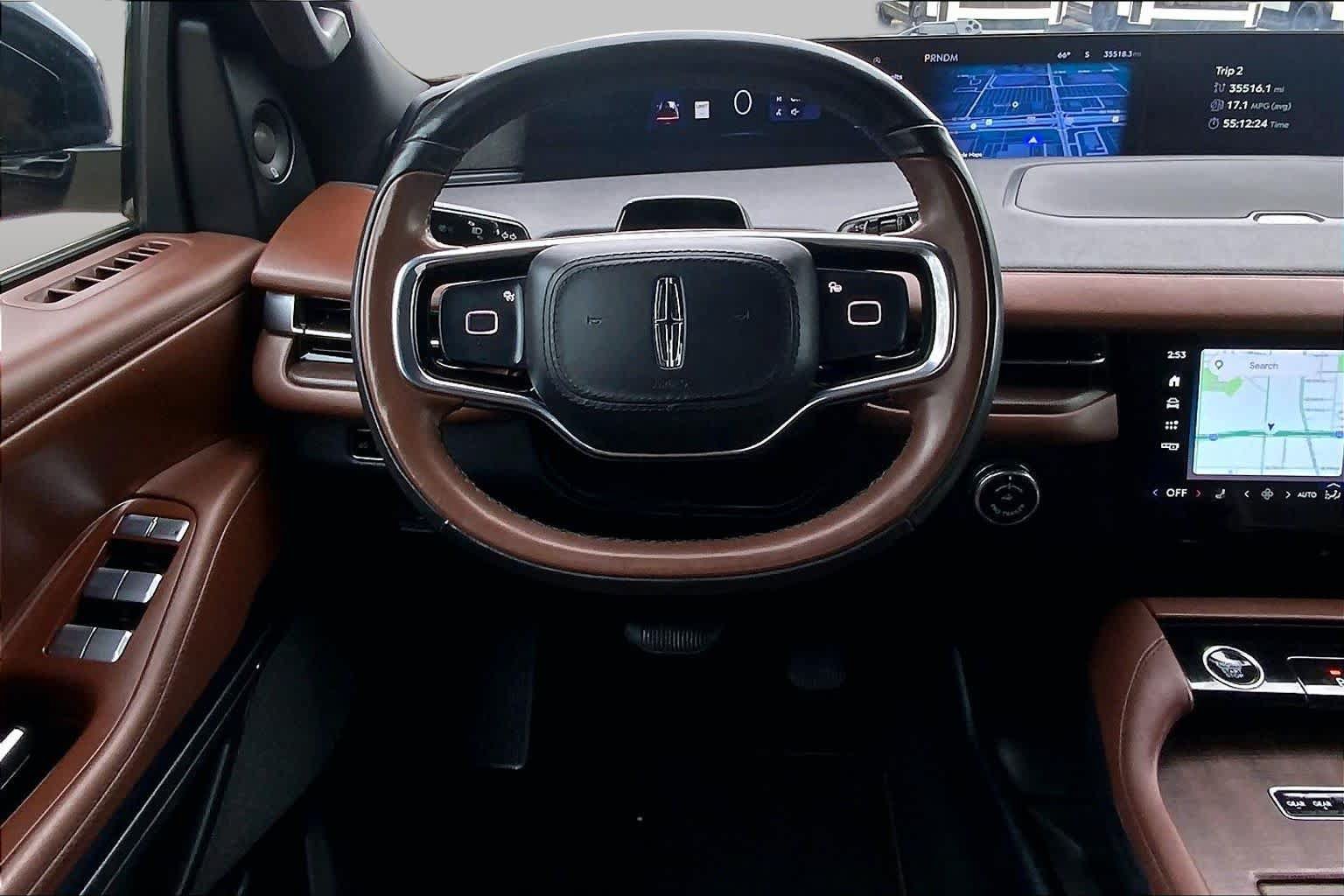 Used 2025 Lincoln Navigator Reserve AWD/4WD image 6
