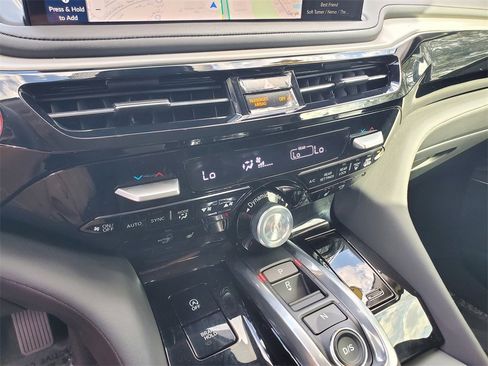 Used 2026 Acura MDX w/ Technology Package image 33