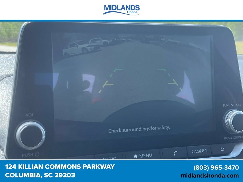 Used 2025 Nissan Sentra SV FWD image 25