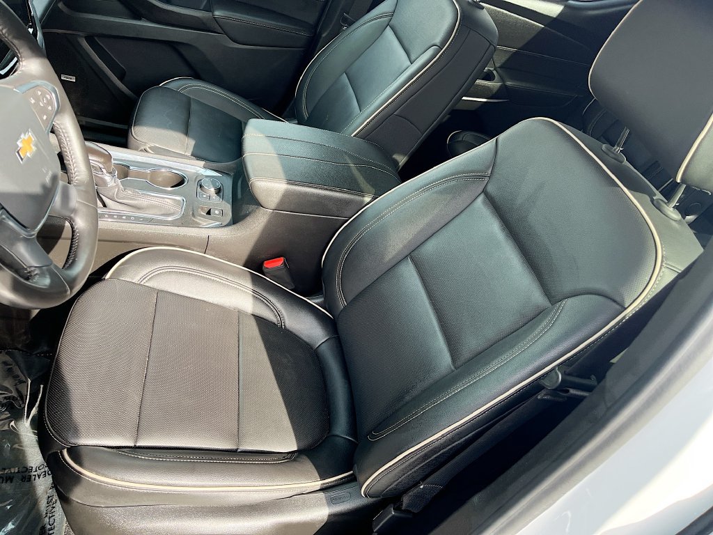 Used 2022 Chevrolet Traverse Premier AWD/4WD image 20