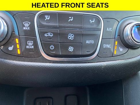 Used 2018 Chevrolet Equinox LT w/ Sun & Infotainment Package FWD image 12