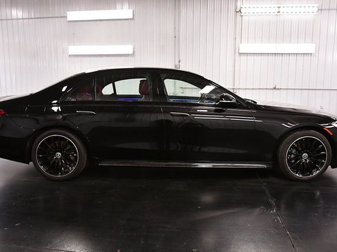 Used 2025 Mercedes-Benz S 580 4MATIC Sedan image 8