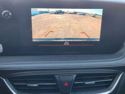 Used 2024 Buick Encore GX Sport Touring image 19