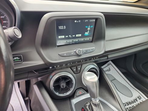 Used 2018 Chevrolet Camaro LT w/ RS Package image 33