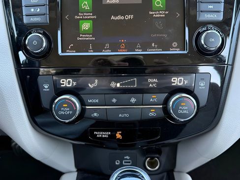 Used 2019 Nissan Rogue Sport SV w/ Technology Package image 24