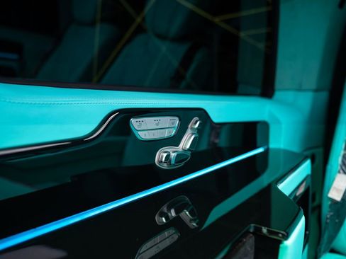 Used 2023 Mercedes-Benz Metris Passenger image 33