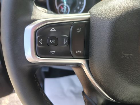 Certified 2025 RAM 2500 Big Horn AWD/4WD image 27