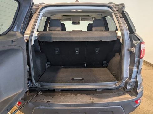 Used 2019 Ford EcoSport SE image 5