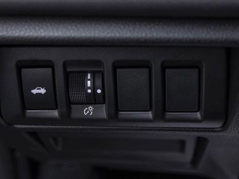 Used 2025 Subaru Legacy Limited image 13