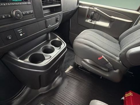 Used 2025 Chevrolet Express 2500 w/ Driver Convenience Package RWD image 15