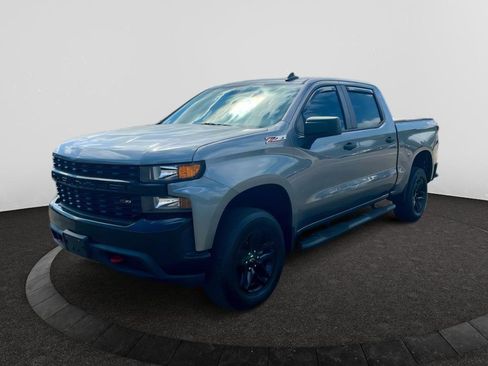 Used 2020 Chevrolet Silverado 1500 Custom Trail Boss w/ Custom Convenience Package image 2