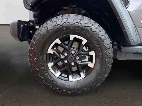 Used 2026 Jeep Wrangler Unlimited Rubicon AWD/4WD image 10