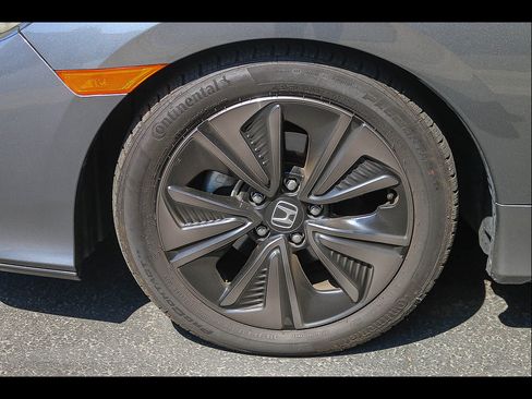 Used 2019 Honda Civic EX image 6