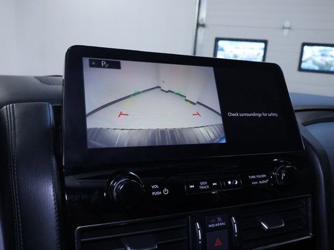 Used 2022 Nissan Armada SV AWD/4WD image 27