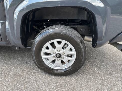 Used 2024 Toyota Tacoma SR5 w/ SR5 Upgrade Package RWD image 20