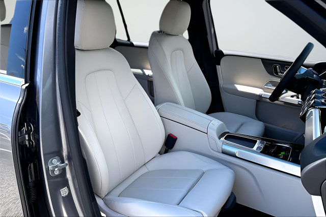 Certified 2026 Mercedes-Benz GLB 250 4MATIC image 27